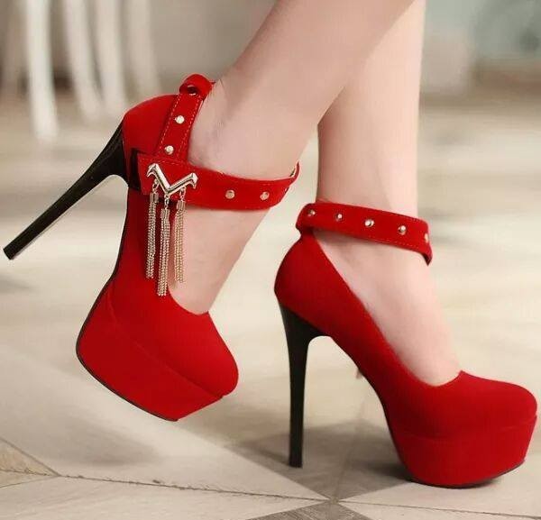 Red sole high heel