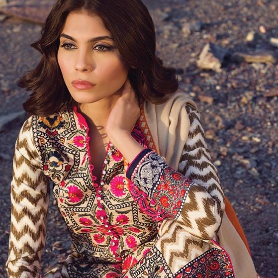 Sana Safinaz embroidered lawn Collection