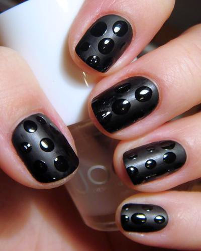 blackish nail art